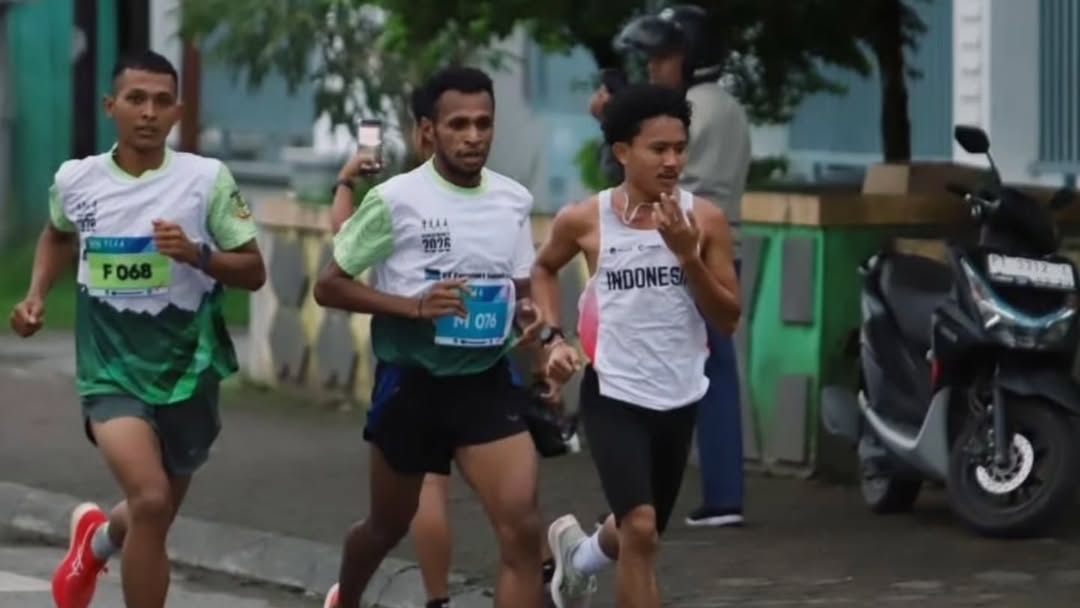Dari Medan Tugas ke Lintasan Lari, Prajurit Yonif 754 Kostrad Buktikan Semangat Juara di Mimika