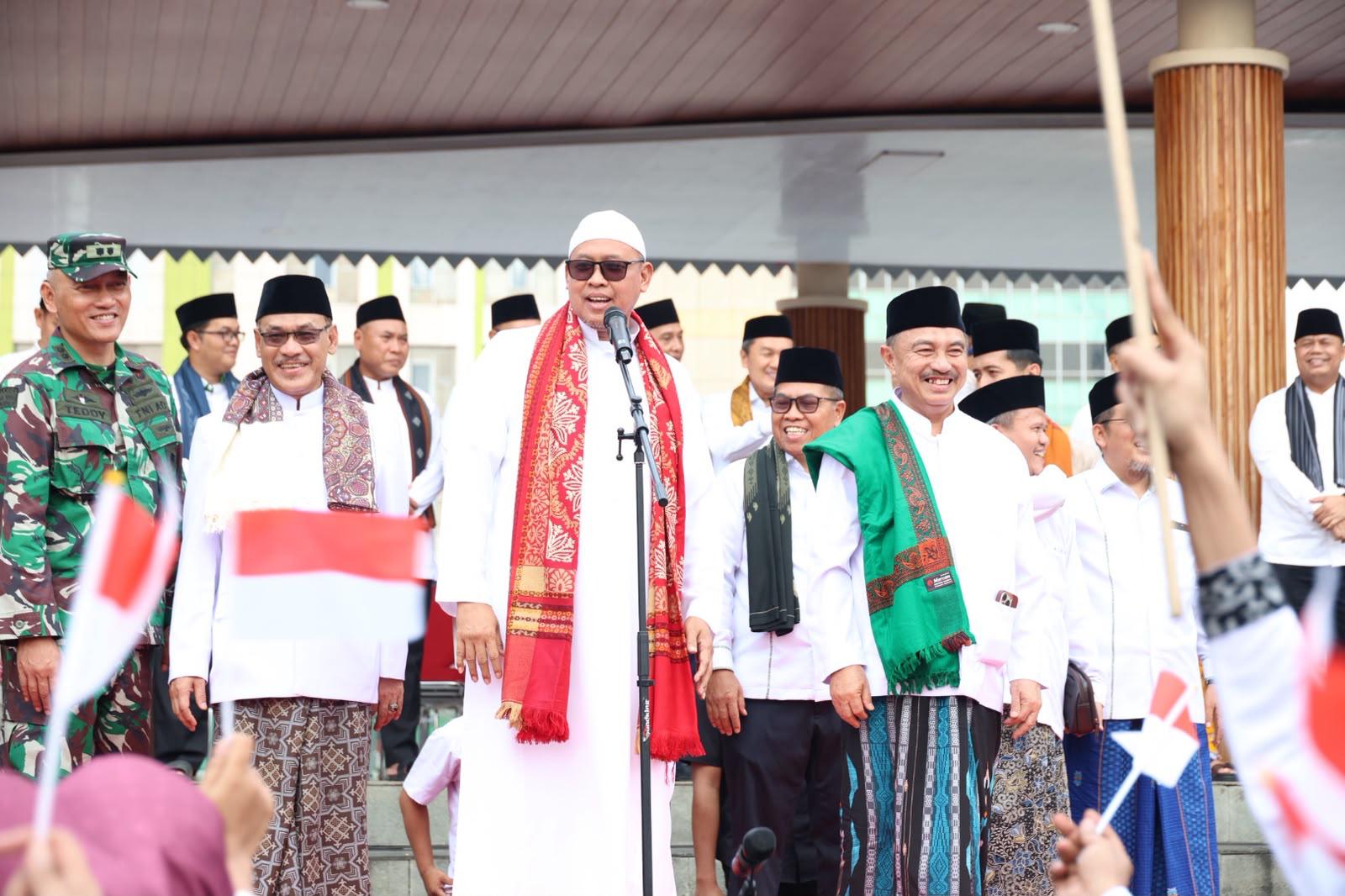 Ribuan Warga Semarakkan Pawai 1 Muharram 1448 H, Kota Bekasi Tampilkan Wajah Harmoni dan Kebersamaan