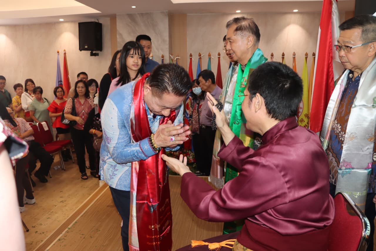 Johnny Situwanda. SH.,MH, Apresiasi PHIS” Hadirkan Tokoh Spiritual Dunia Yang Mulia Rinchen Orgyen Passang Rinpoche