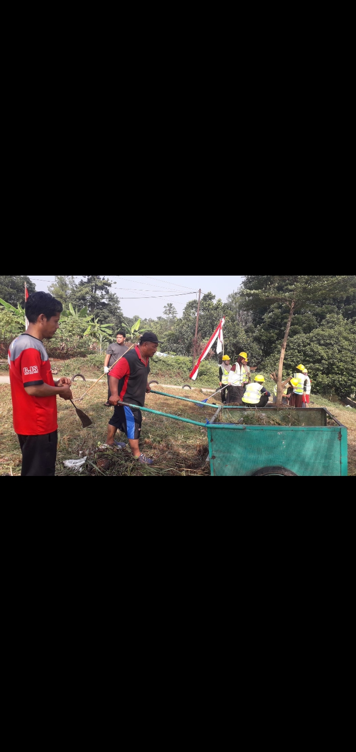 Gotong Royong Satukan Warga Ambar Telaga Residence, FASUM Blok D Disiapkan Jadi Ruang Hijau Bersama