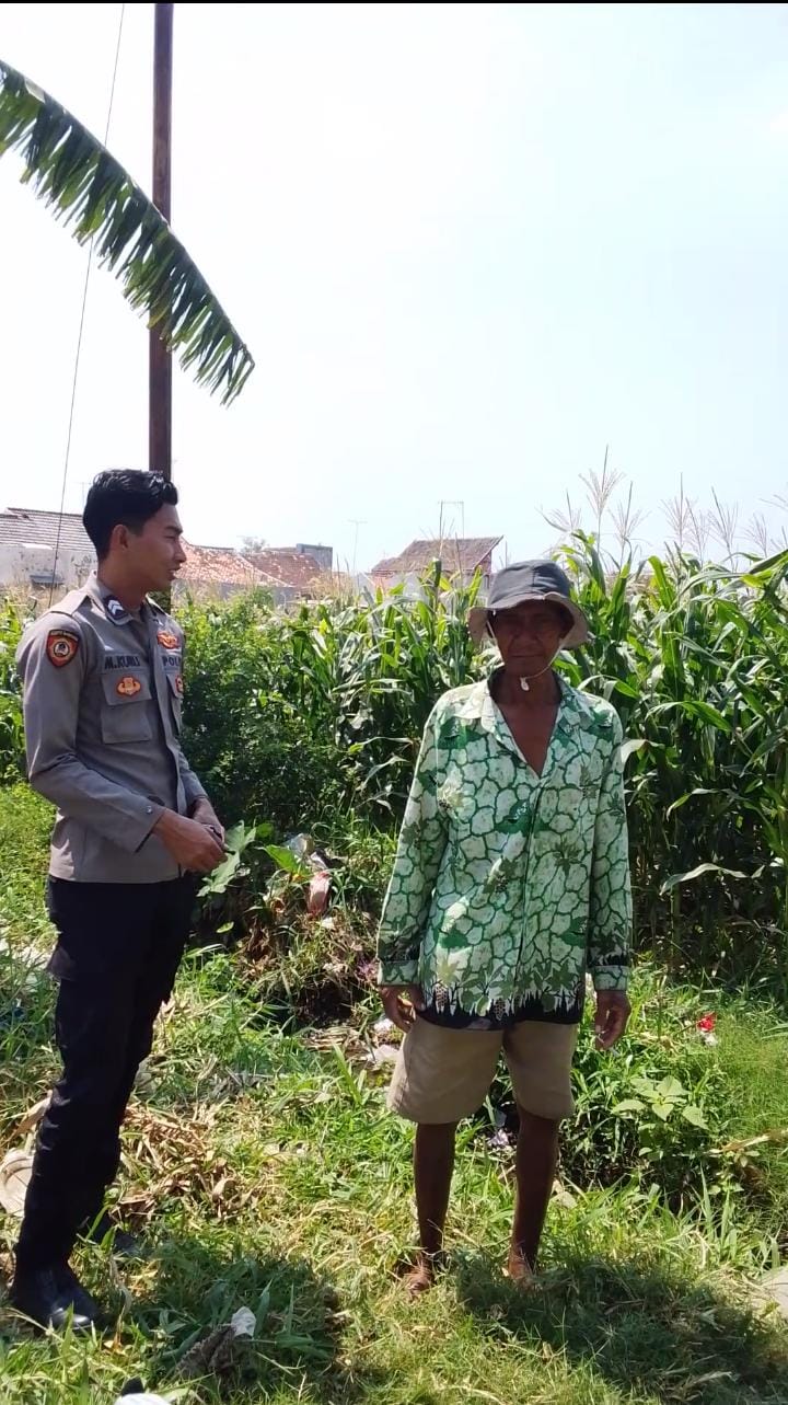 Polisi Kanigaran Dampingi Petani Curahgrinting, Siap Teruskan Keluhan ke Penyuluh