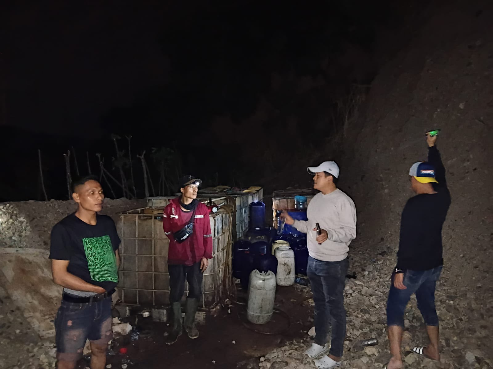 Polda Banten Ungkap Praktik “Kencingan” Solar Bersubsidi, Dua Tersangka Diamankan